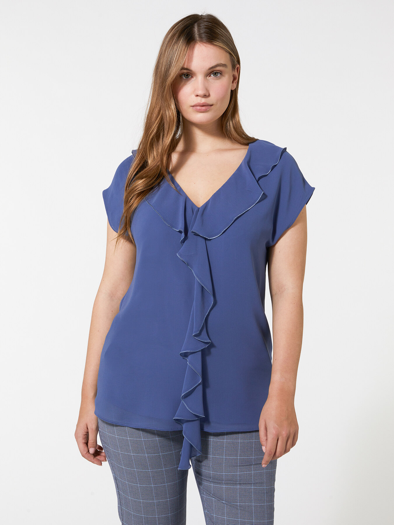 Blouse manches courtes avec jabot image number 1