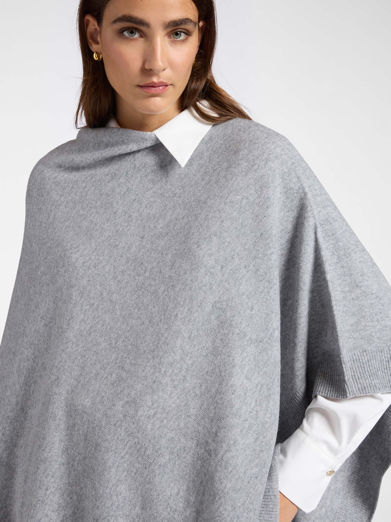 Asymmetrical wool cape image number 3
