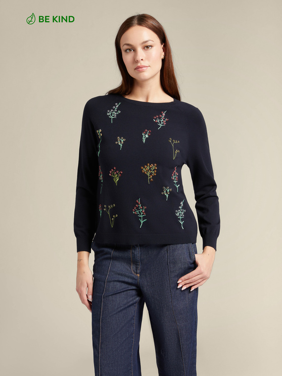ECOVERO™ viscose sweater with floral embroidery