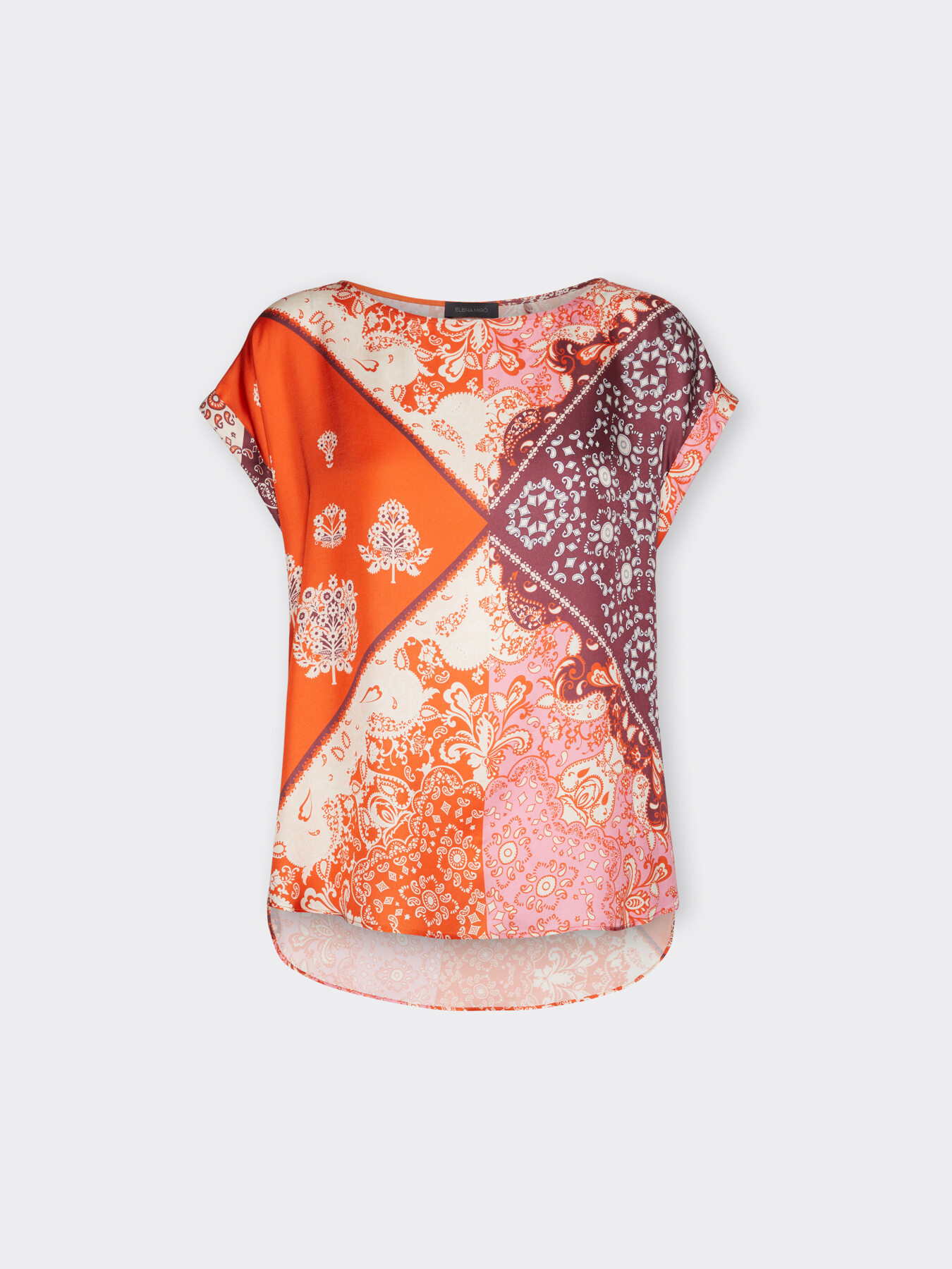 Blusa de viscosa estampada image number 4