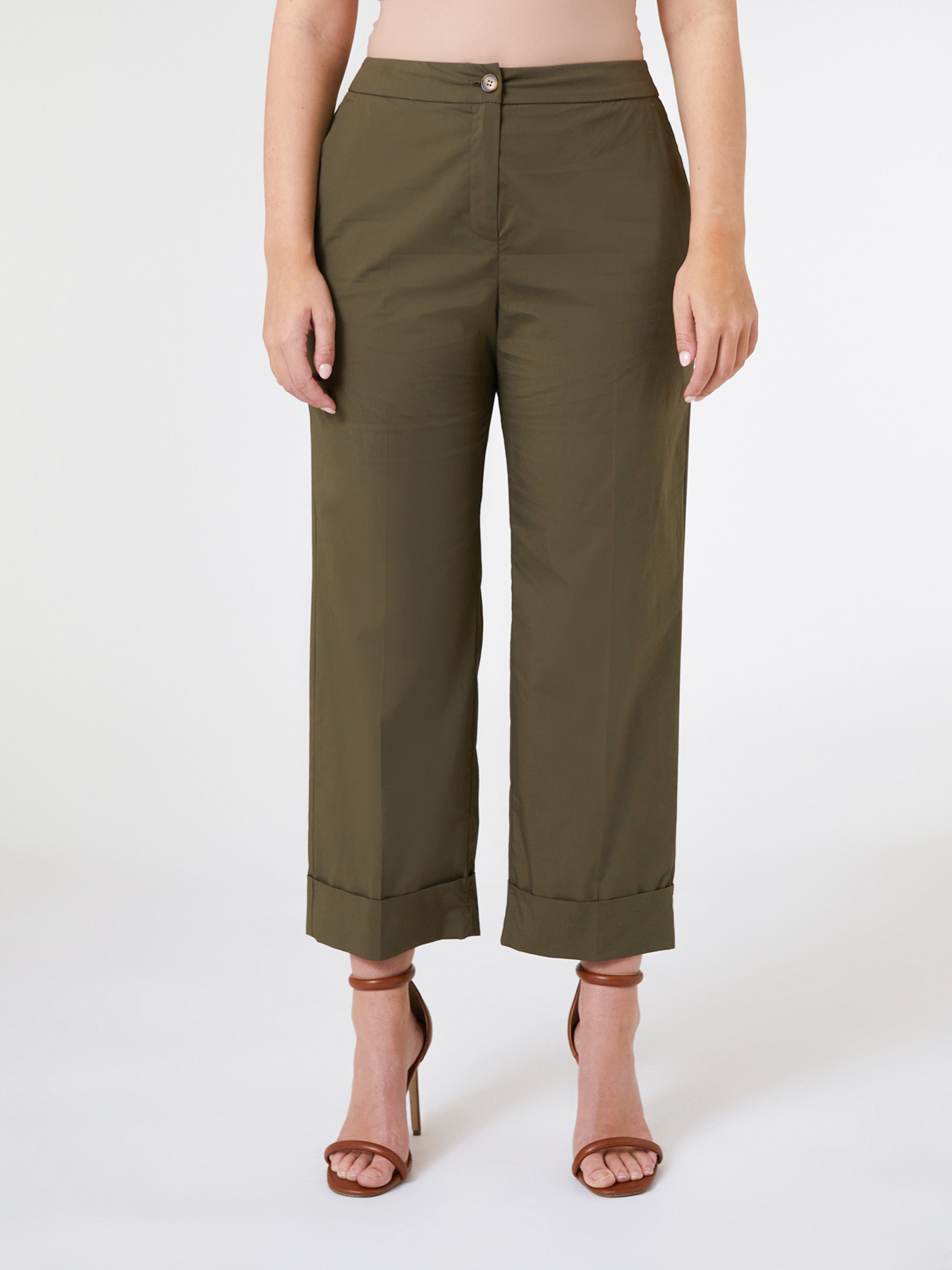 Gerade Hose aus Stretch-Canvas in Kurzform image number 1