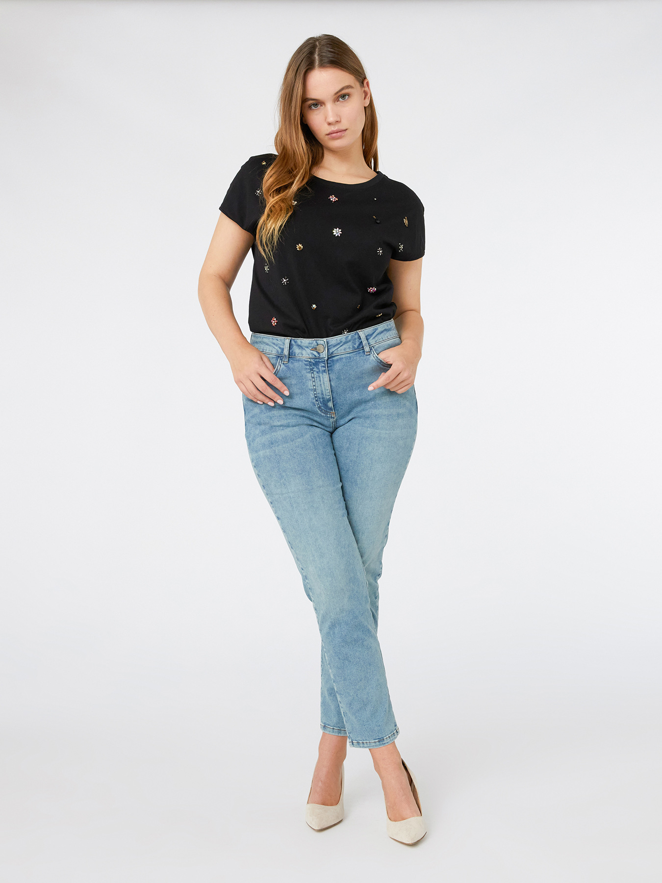 Besticktes T-Shirt image number 0