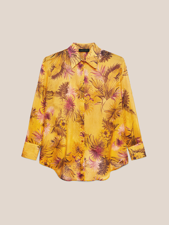Camisa com estampa tropical