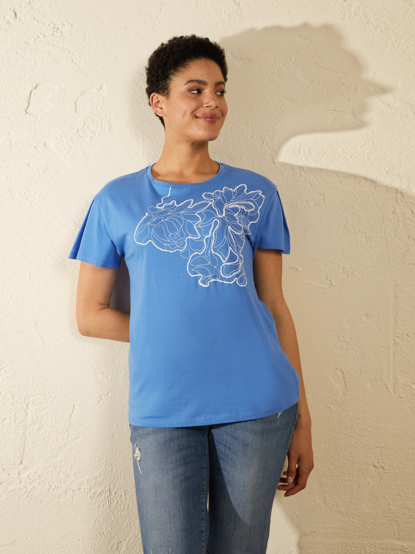 T-SHIRT MIT CORNELY-STICKEREI image number 2