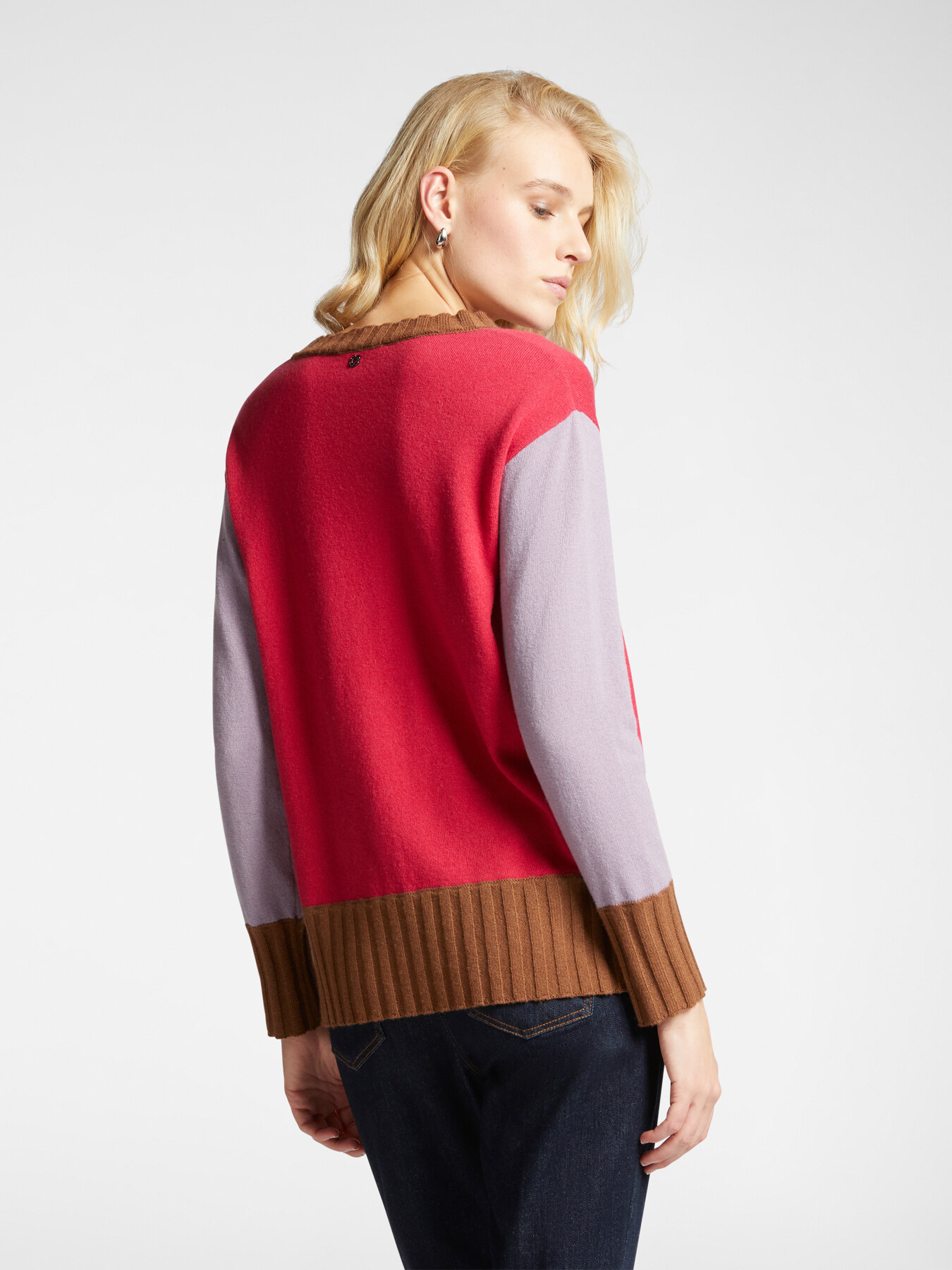 Colour-Block Pullover aus Wolle image number 1