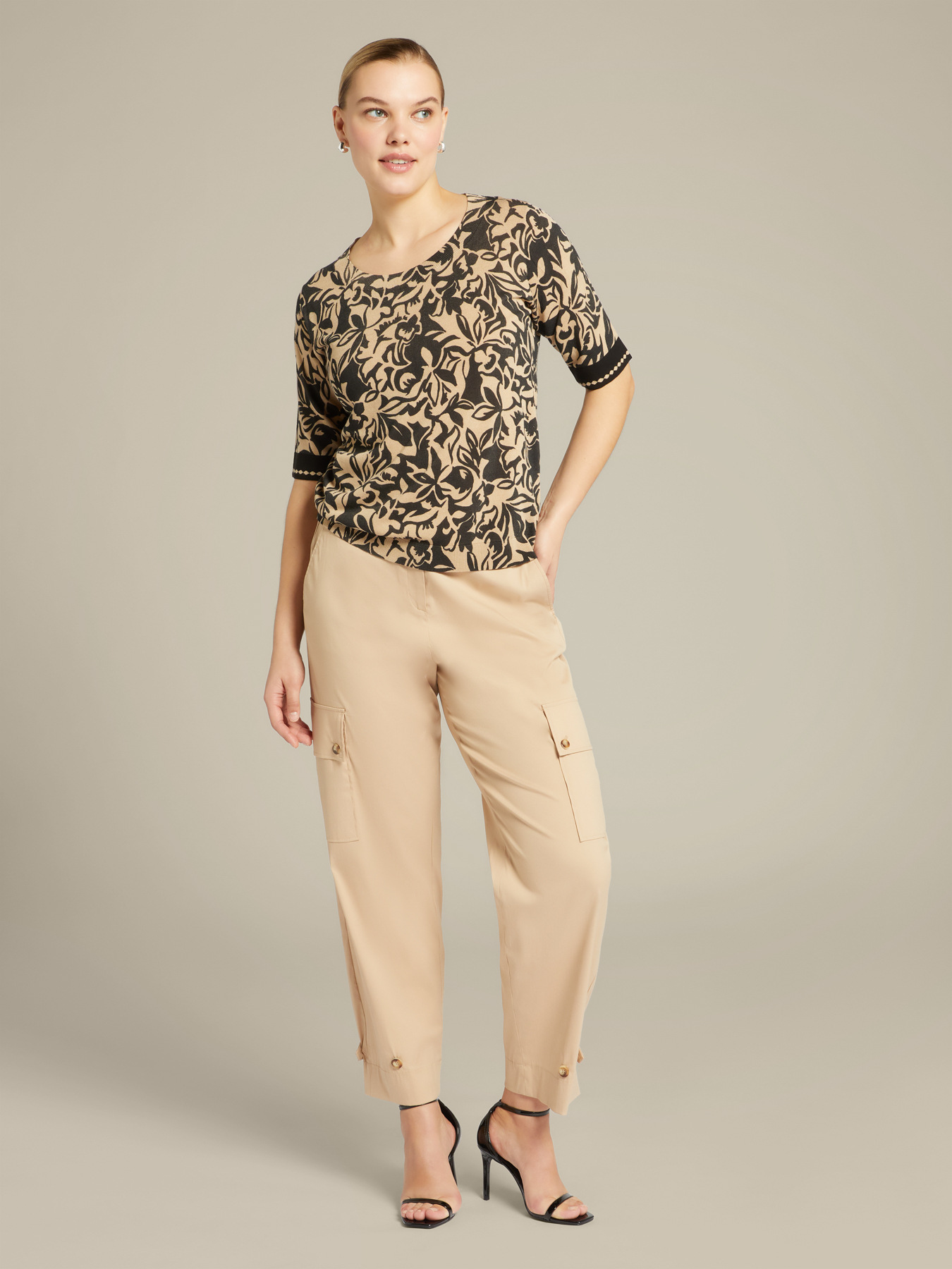 Pull &agrave; manches courtes imprim&eacute; image number 2