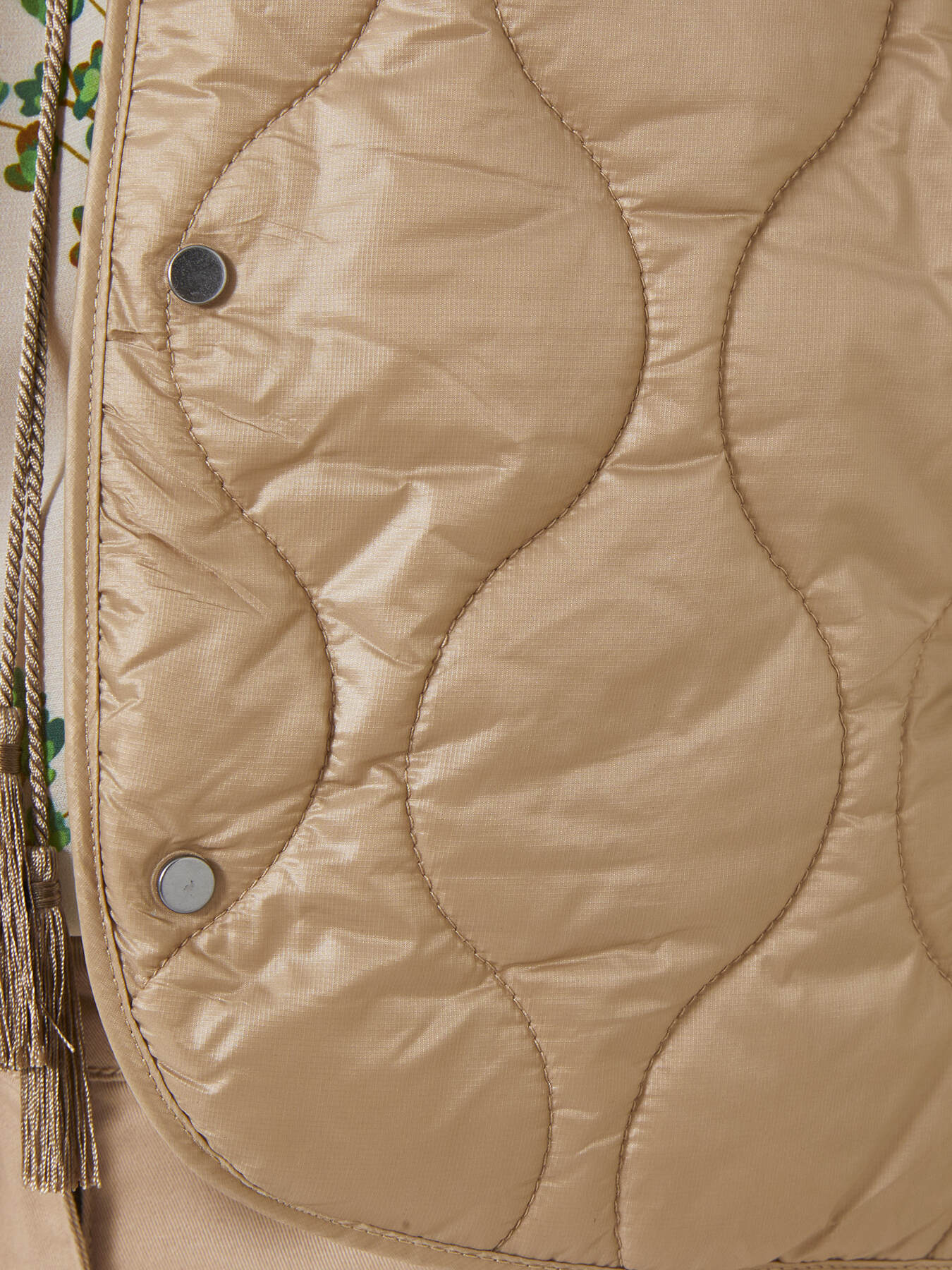 Colete acolchoado com capuz image number 5