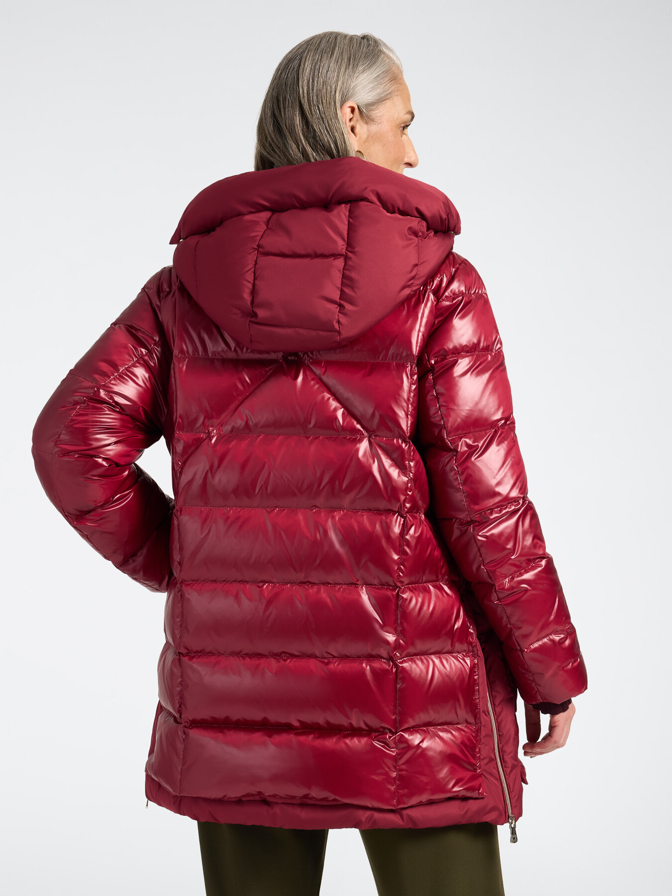 Long puffer jacket in shiny and matte nylon image number 1