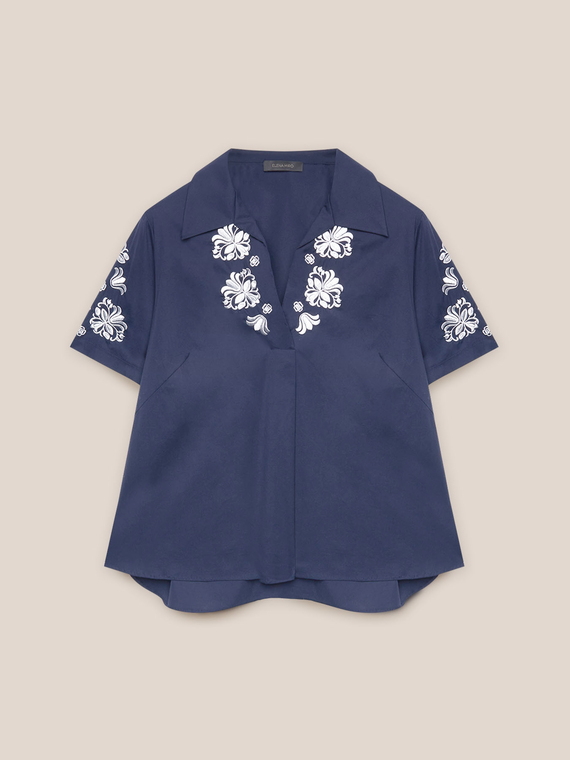 Poplin blouse with embroidery
