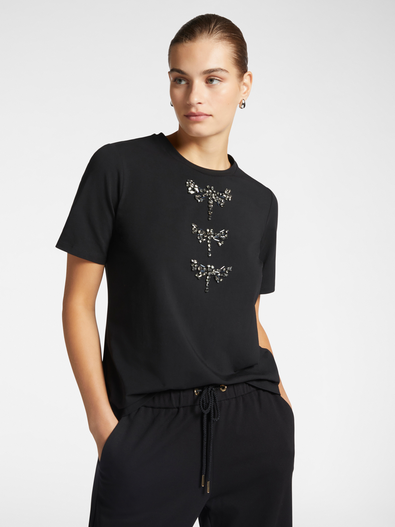 Camiseta bordada image number 2