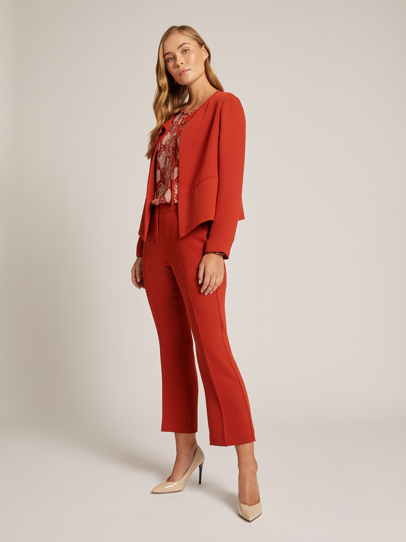 Elegant Cady jacket image number 0