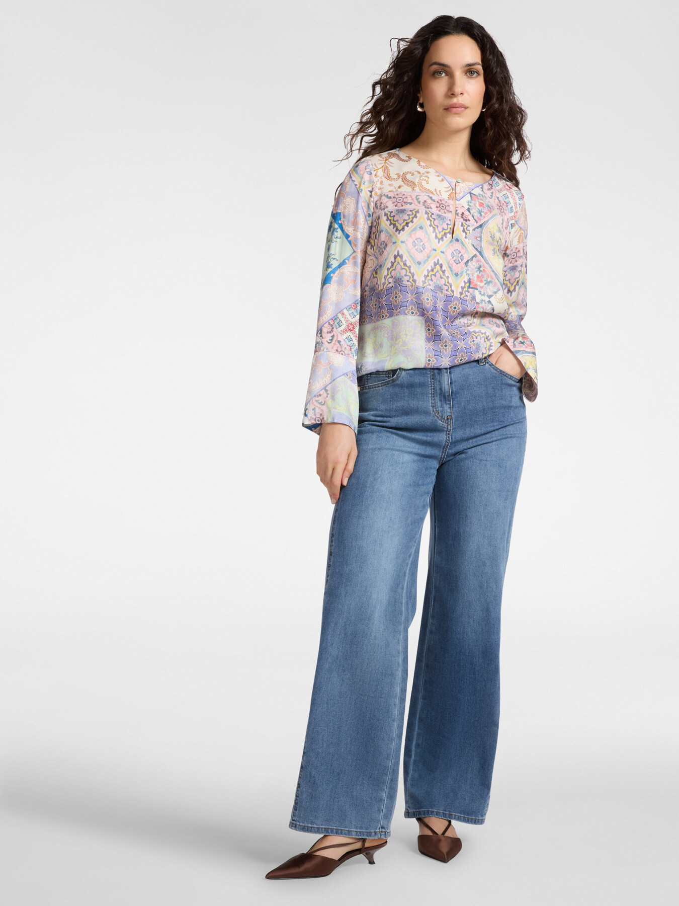 Blouse with bandana print image number 2