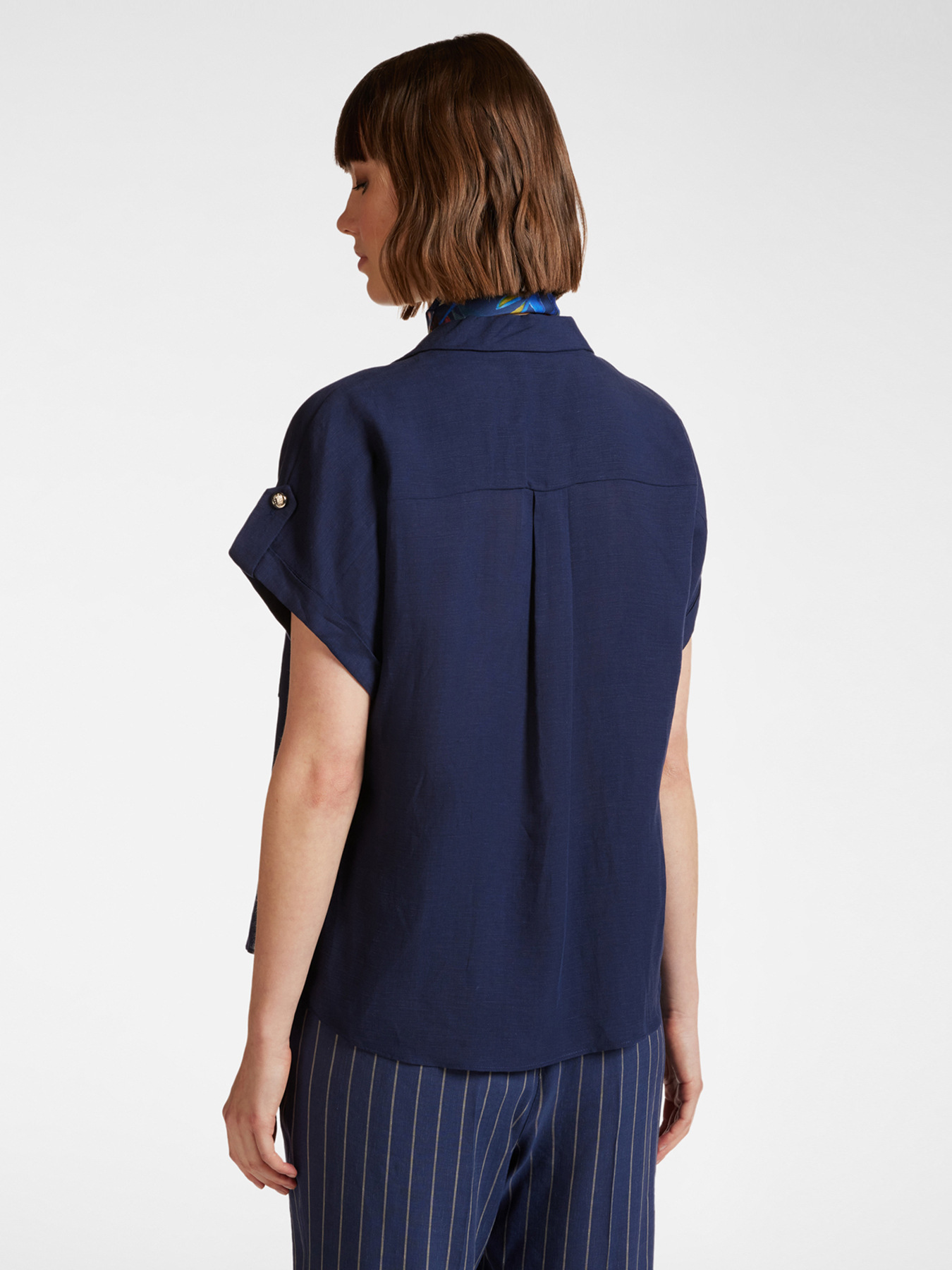 Chemise &agrave; manches courtes image number 1