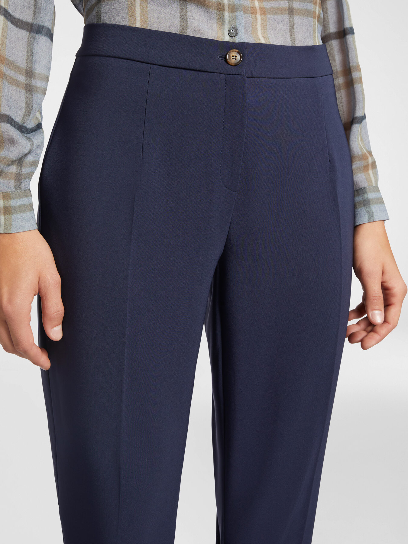 Pantalon en tissu technique image number 3