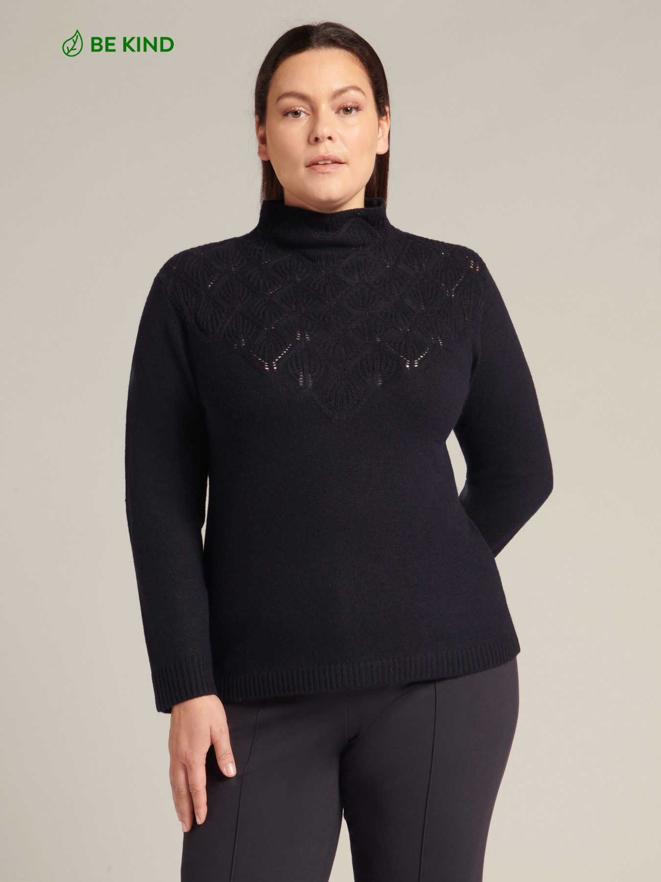 Jersey de lana de cuello alto image number 4