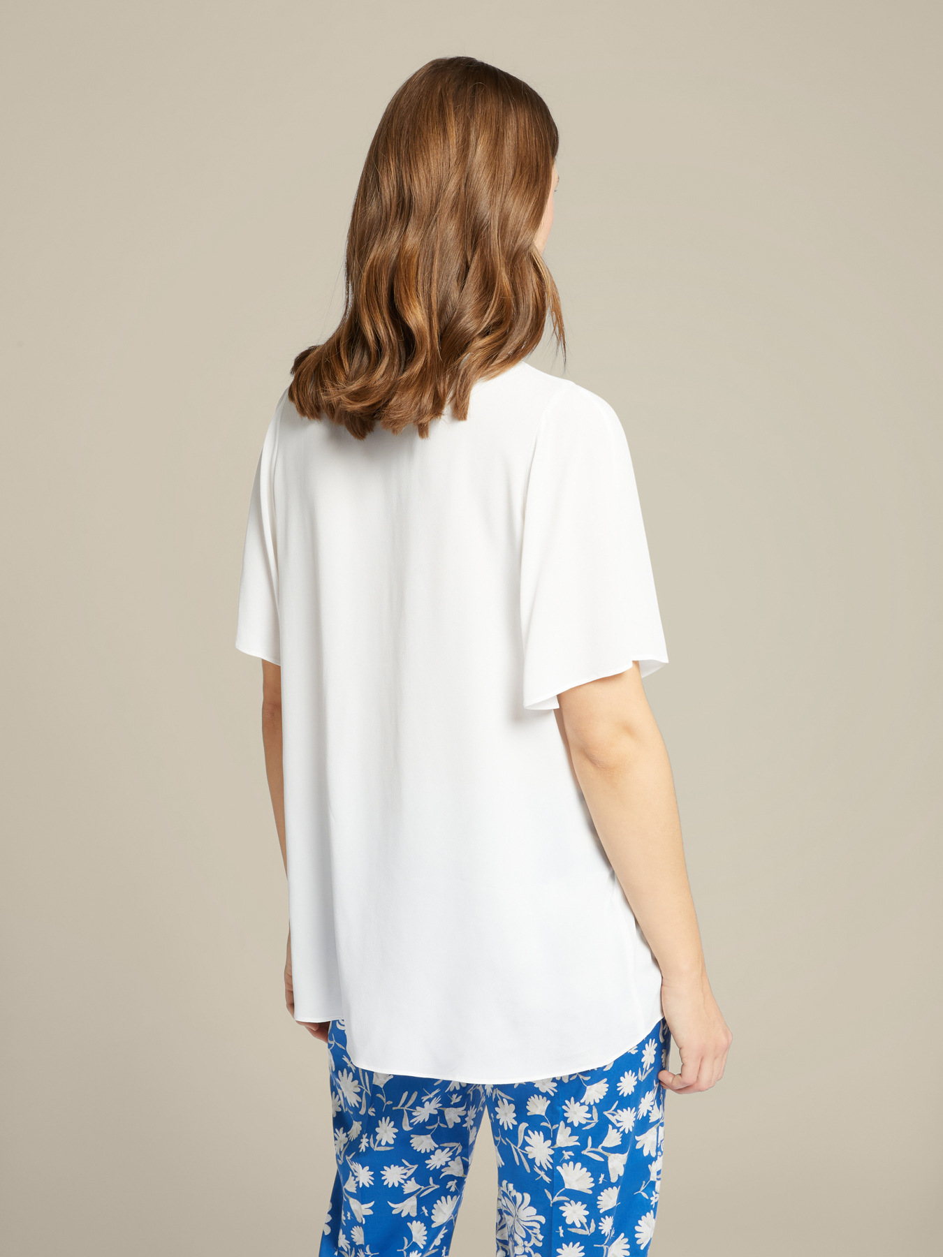 Flared blouse with gathers image number 1