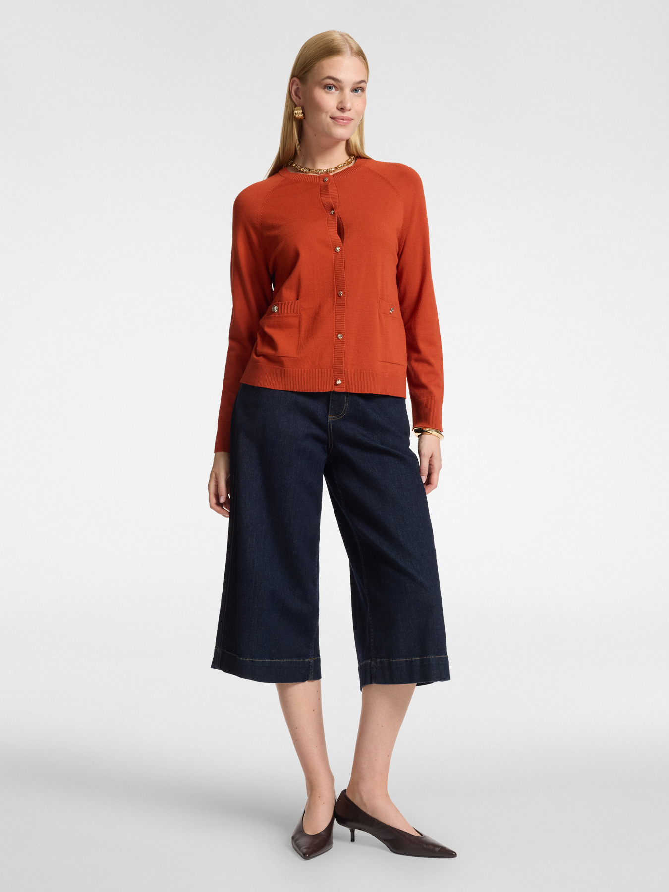 Cardigan aus Viskose mit Taschen image number 2