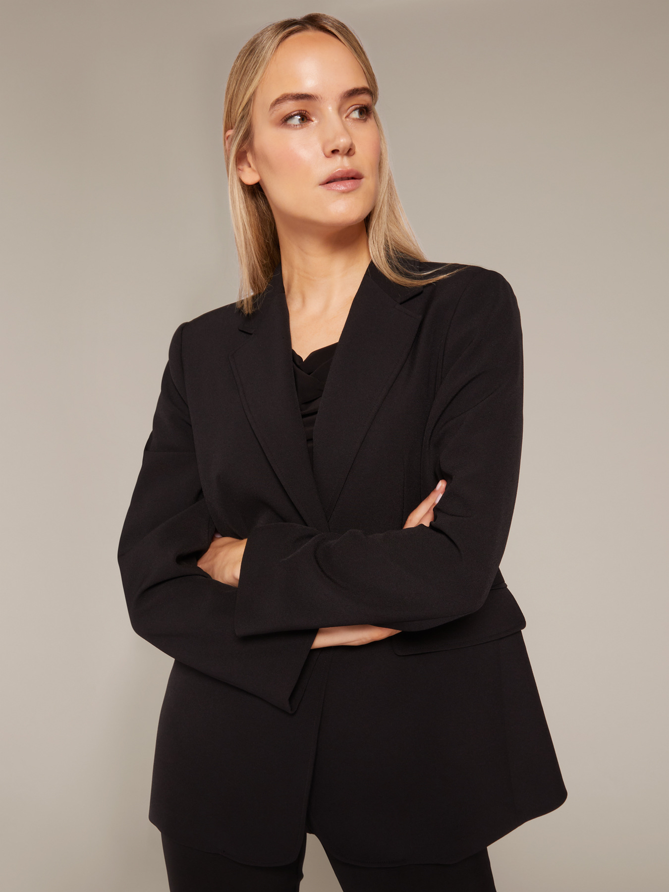 Blazer in tessuto cr&ecirc;pe image number 0