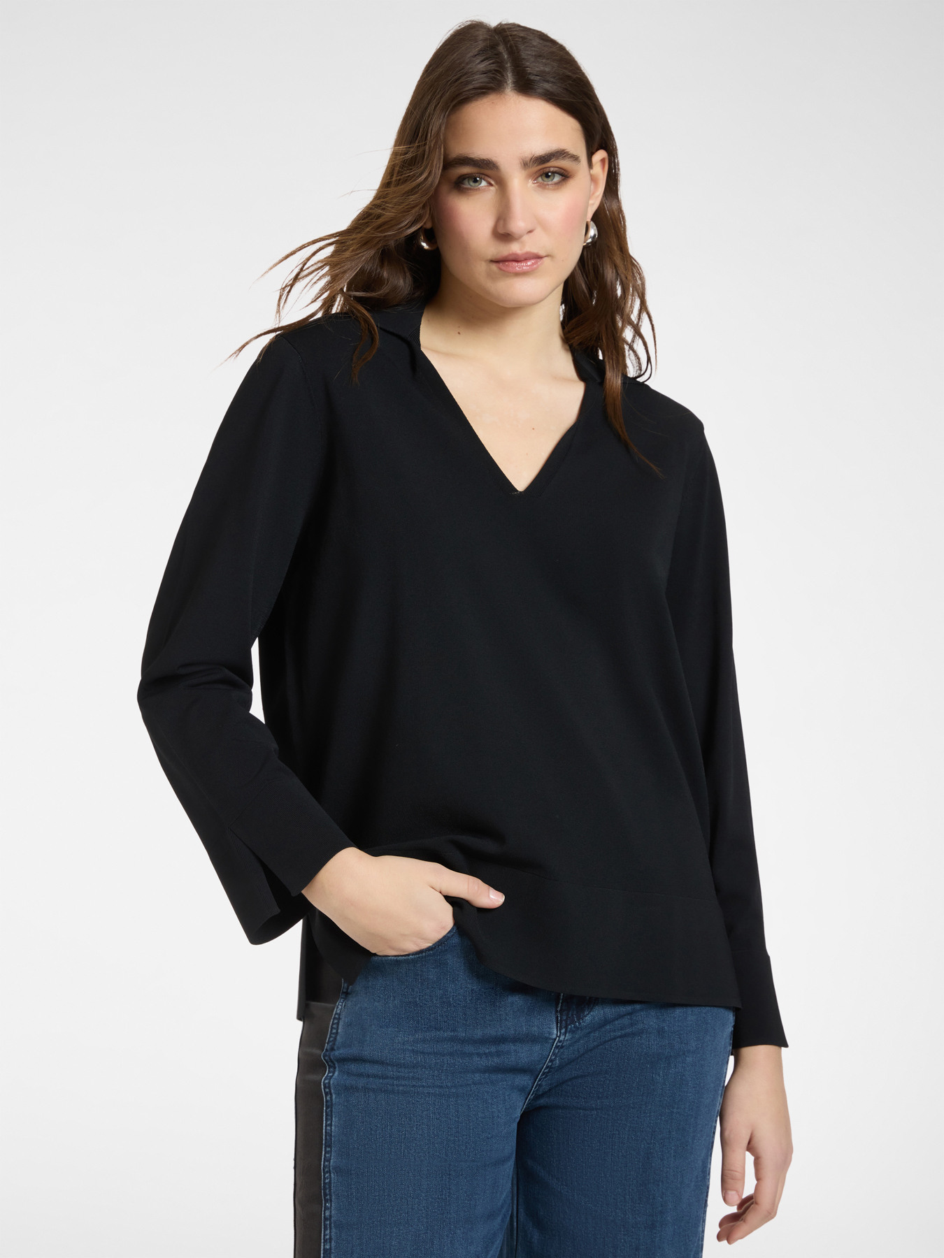V-neck sweater with collar image number 1