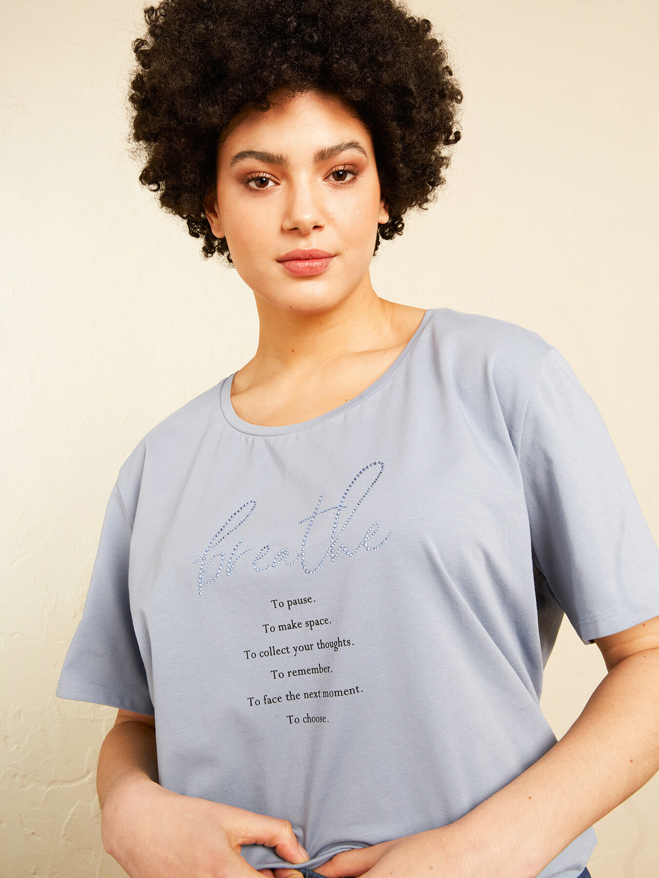 T-shirts com escritas image number 2