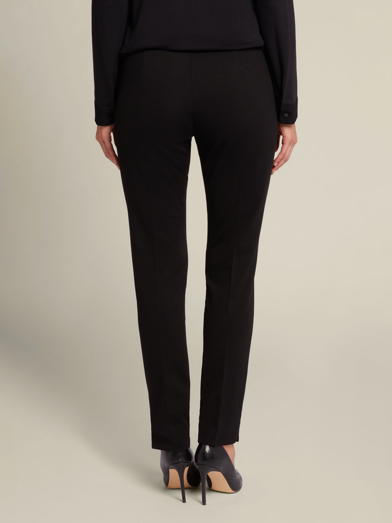 Pantalones slim el&aacute;sticos image number 1