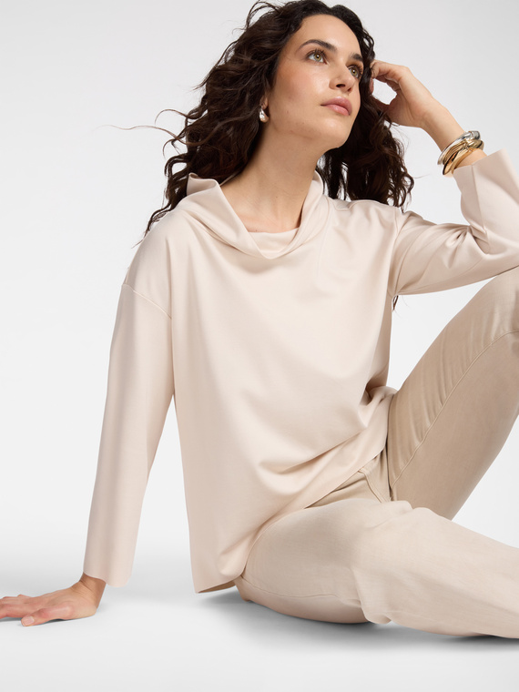 T-shirt con collo morbido