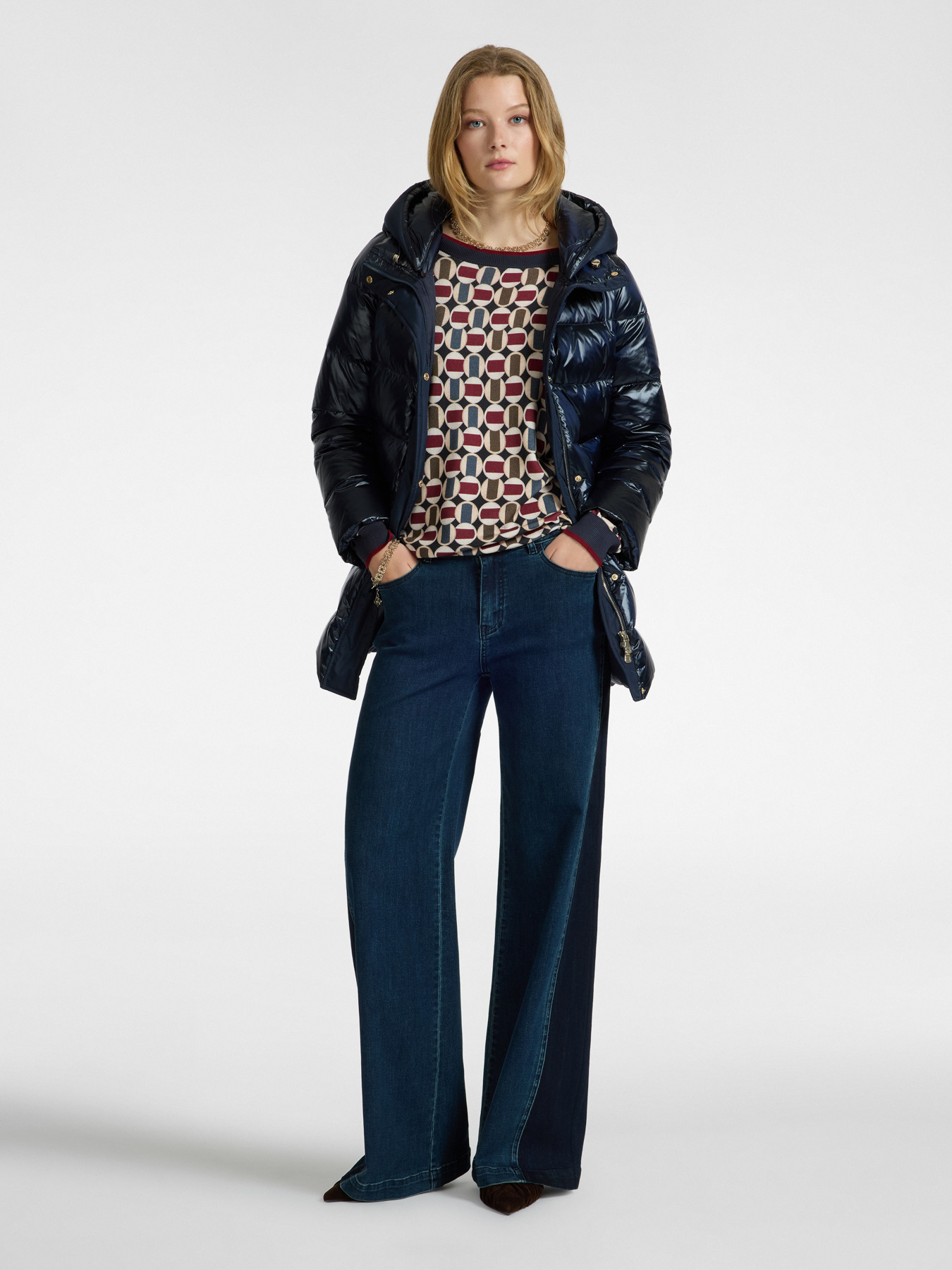 Jaqueta de plumas com capuz image number 3