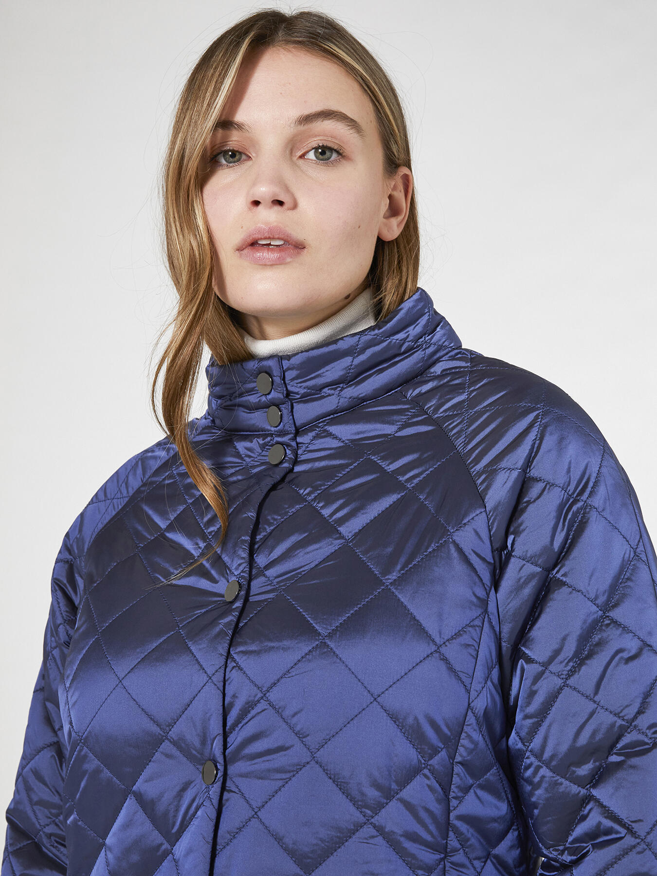 Piumino light weight in nylon riciclato image number 4