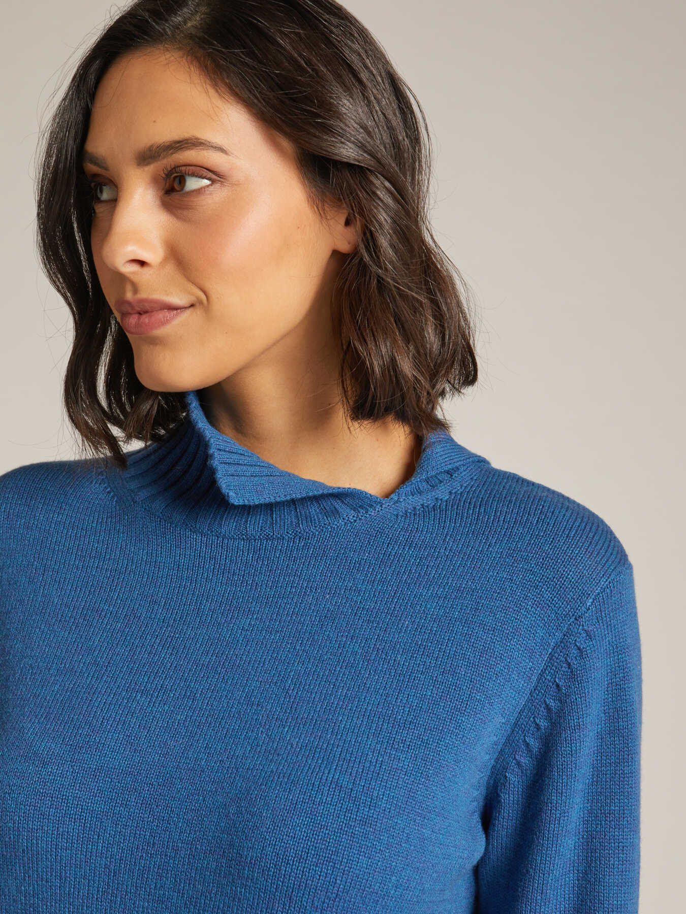 Pullover aus 100&nbsp;% Wolle mit Schlitzen image number 3