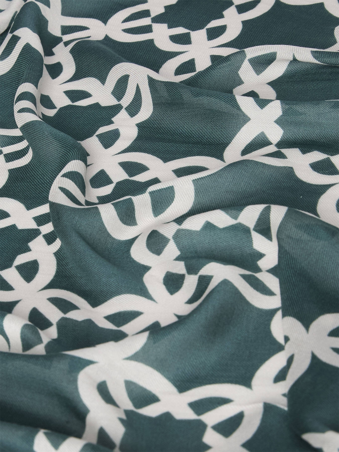 Stola stampata in modal image number 1