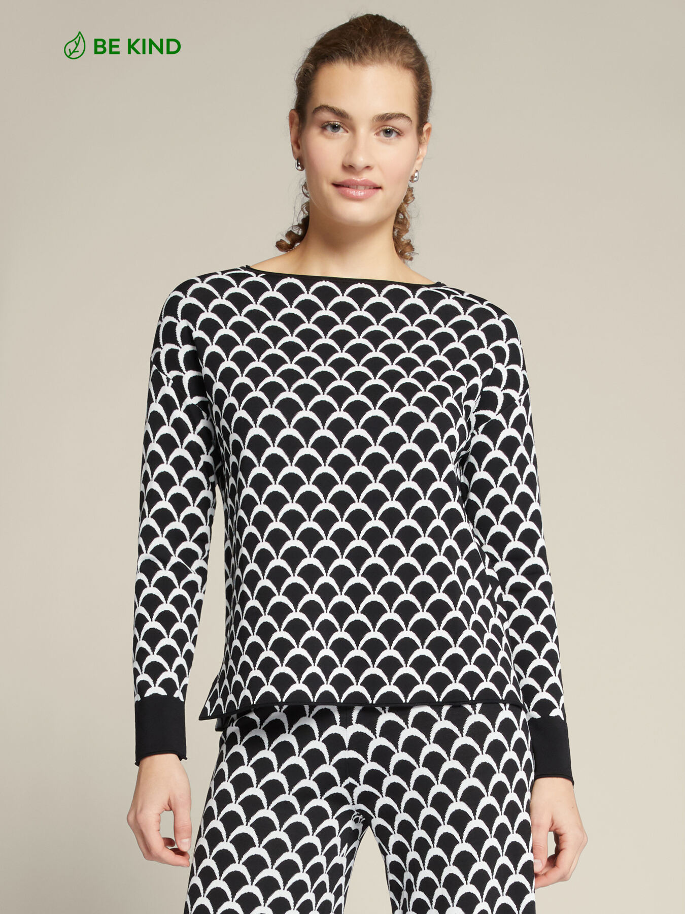 ECOVERO™ viscose sweater with wave pattern image number 0