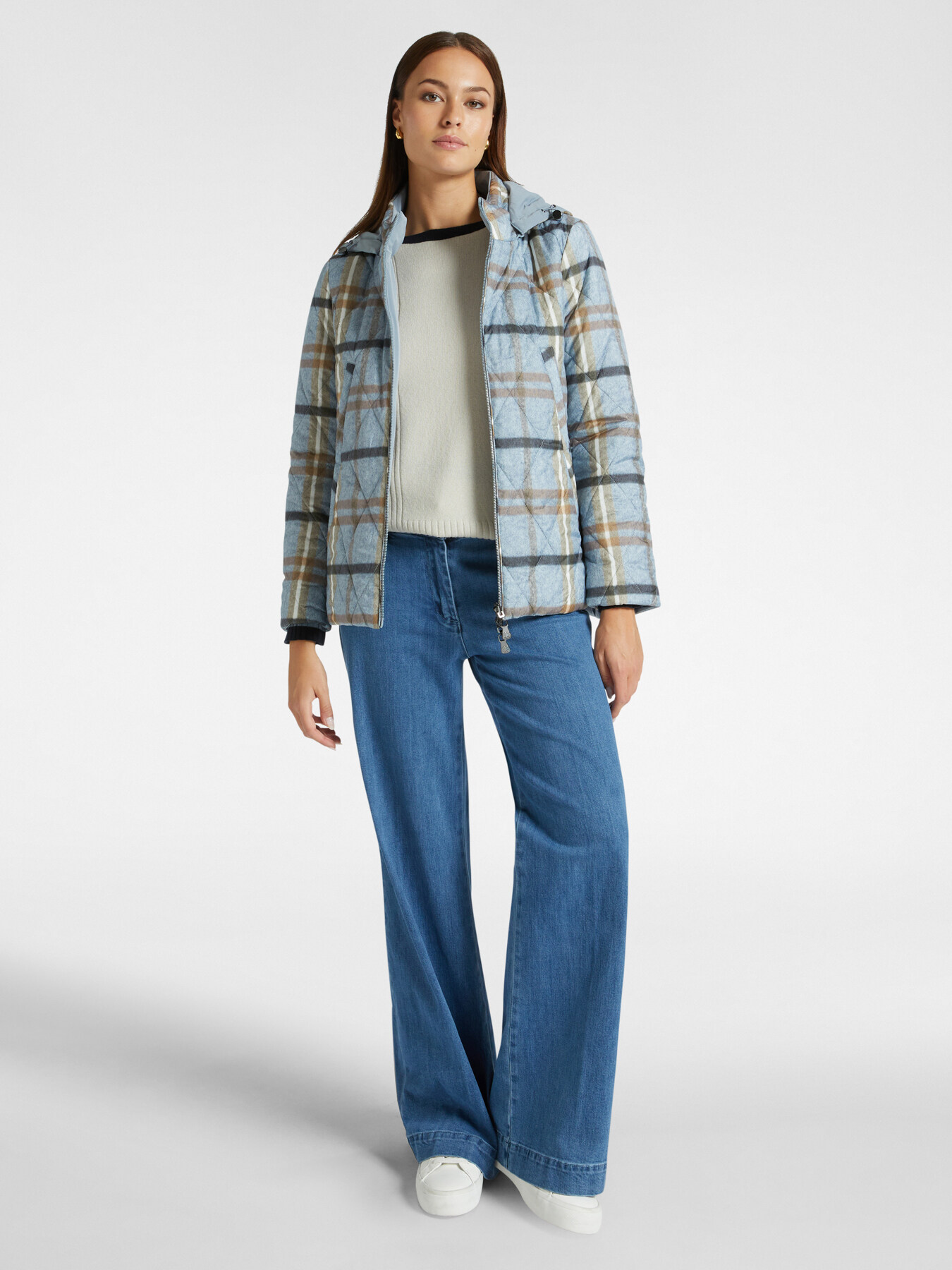 Printed down jacket with hood image number 2