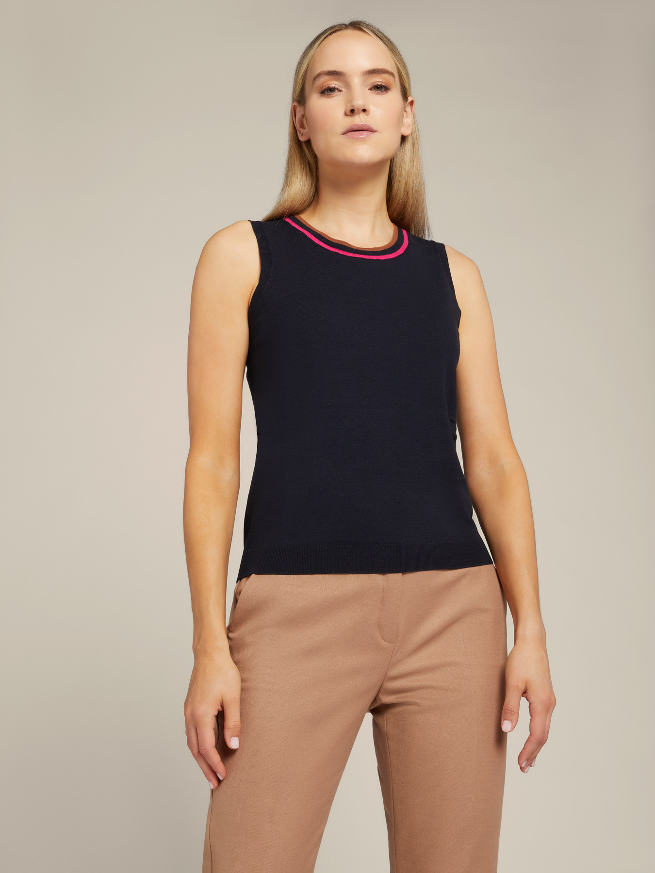 Top in maglia image number 2