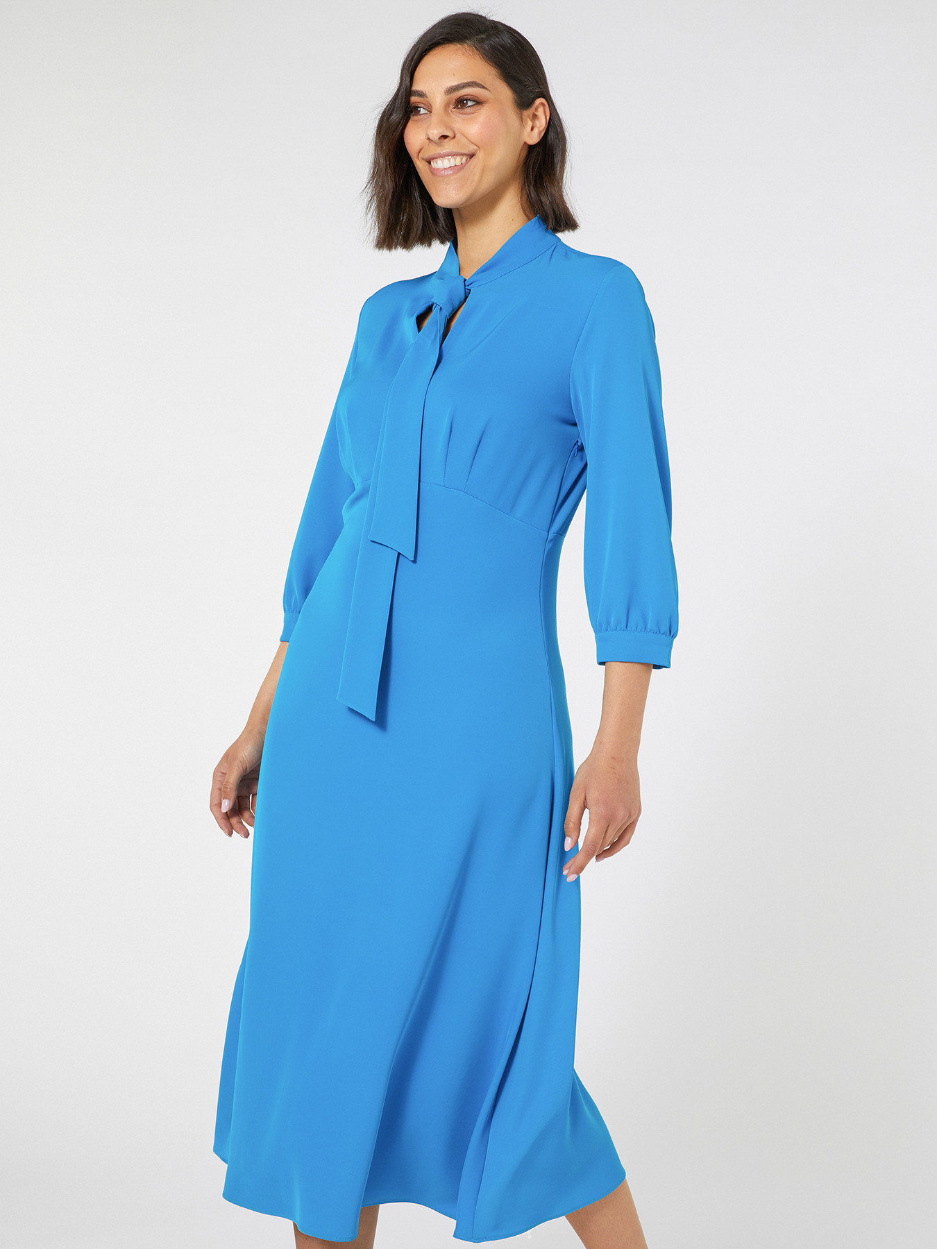 Langes Kleid mit Schleife image number 2