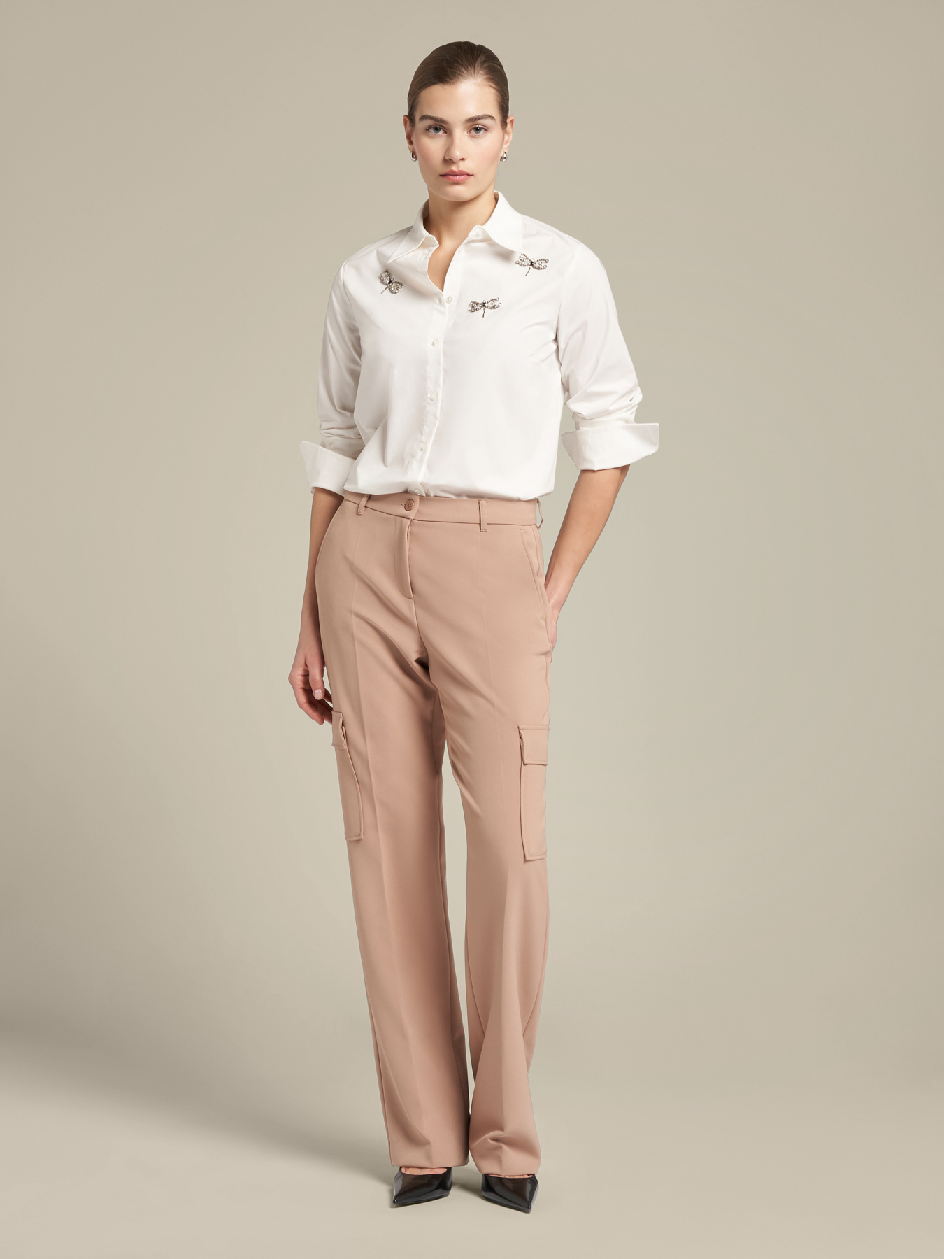 Hand-embroidered poplin shirt image number 3