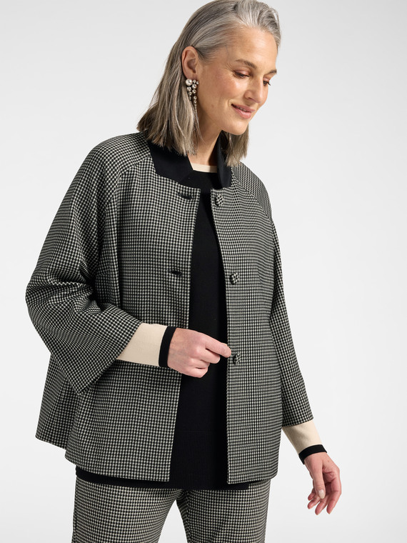 Veste fantaisie avec bords contrast&eacute;s