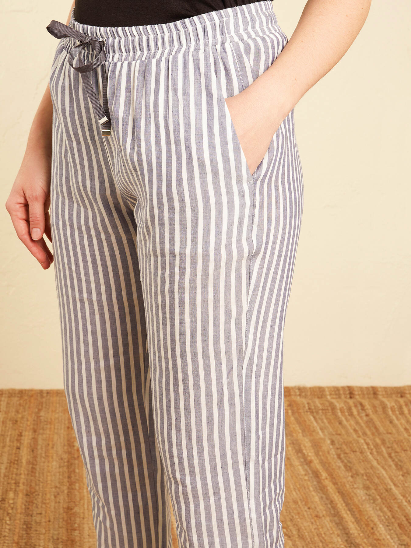 PANTAJOGGER IN LINO E LYOCELL image number 3