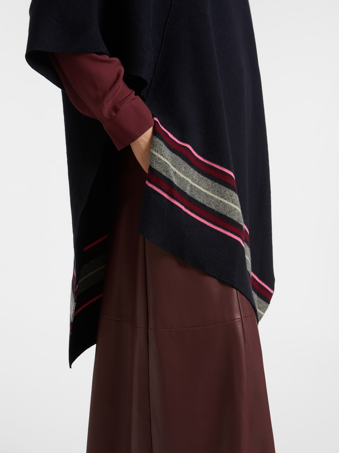 Capa asim&eacute;trica image number 2