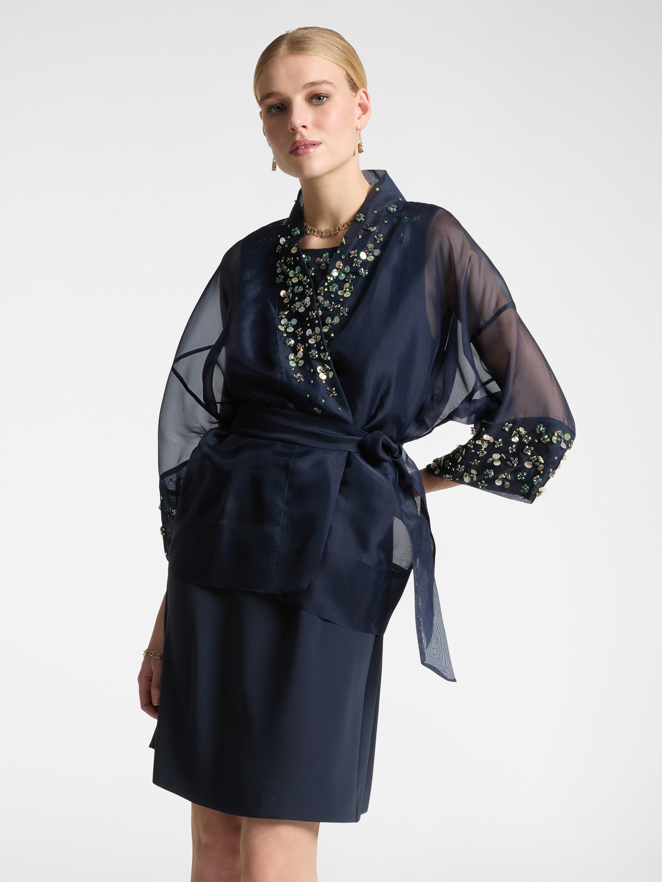 Giacca elegante in organza di seta ricamata image number 0