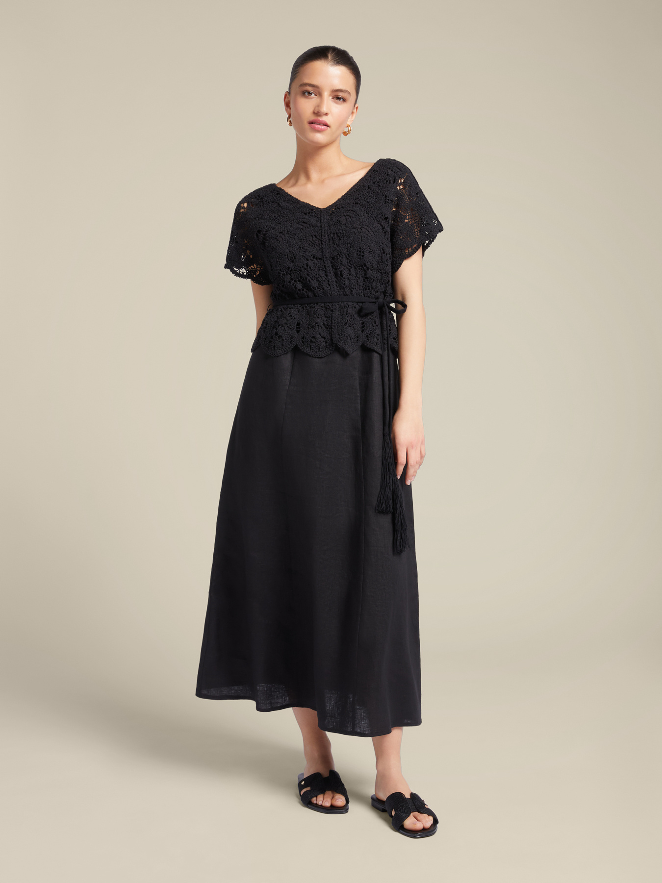 Vestido de lino con cuerpo de crochet image number 4