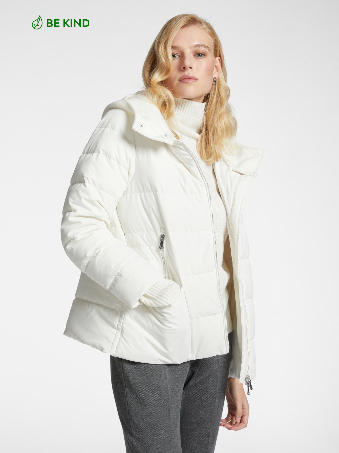 Daunenjacke aus mattem Nylon image number 0