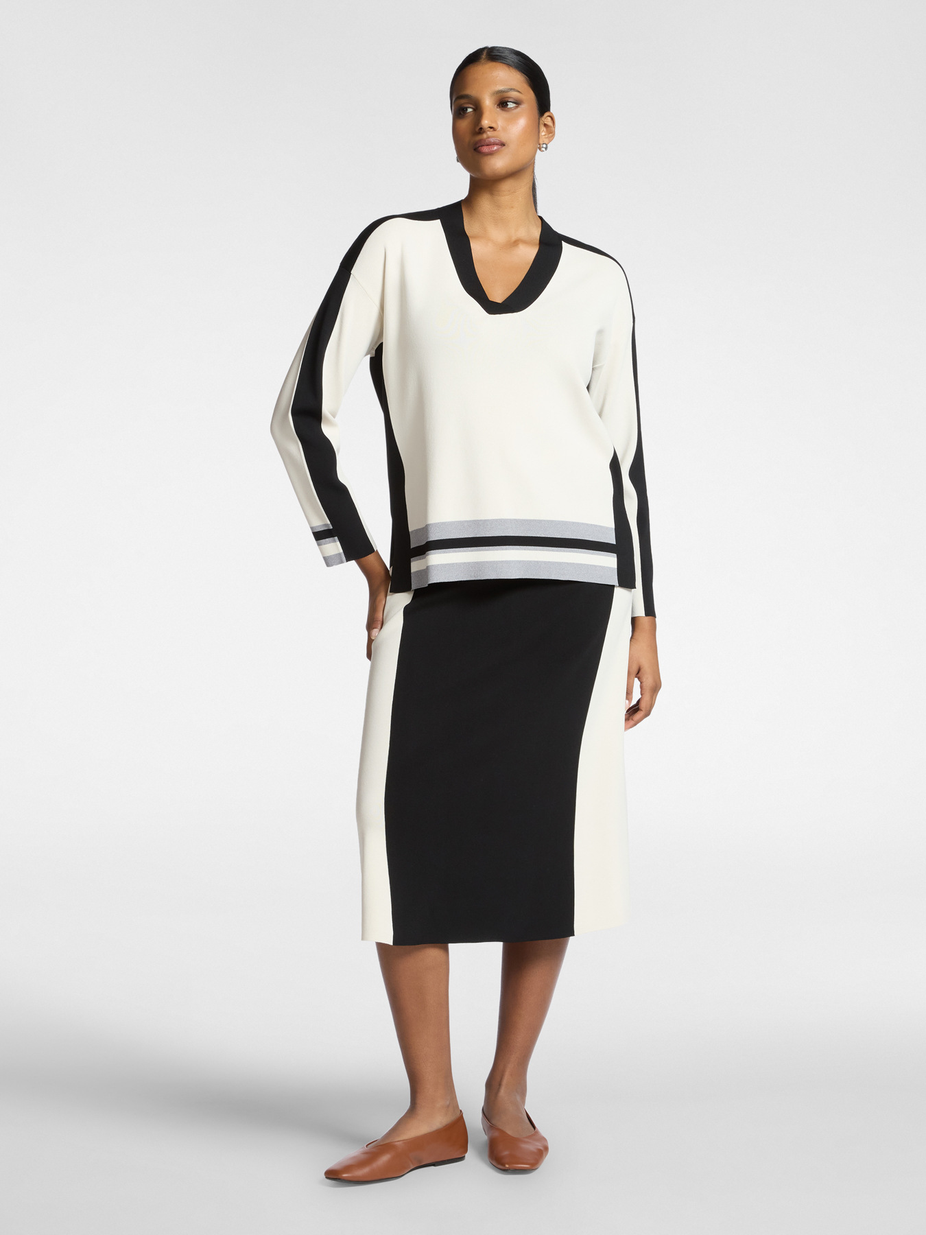 Viscose blend colour block jumper image number 2