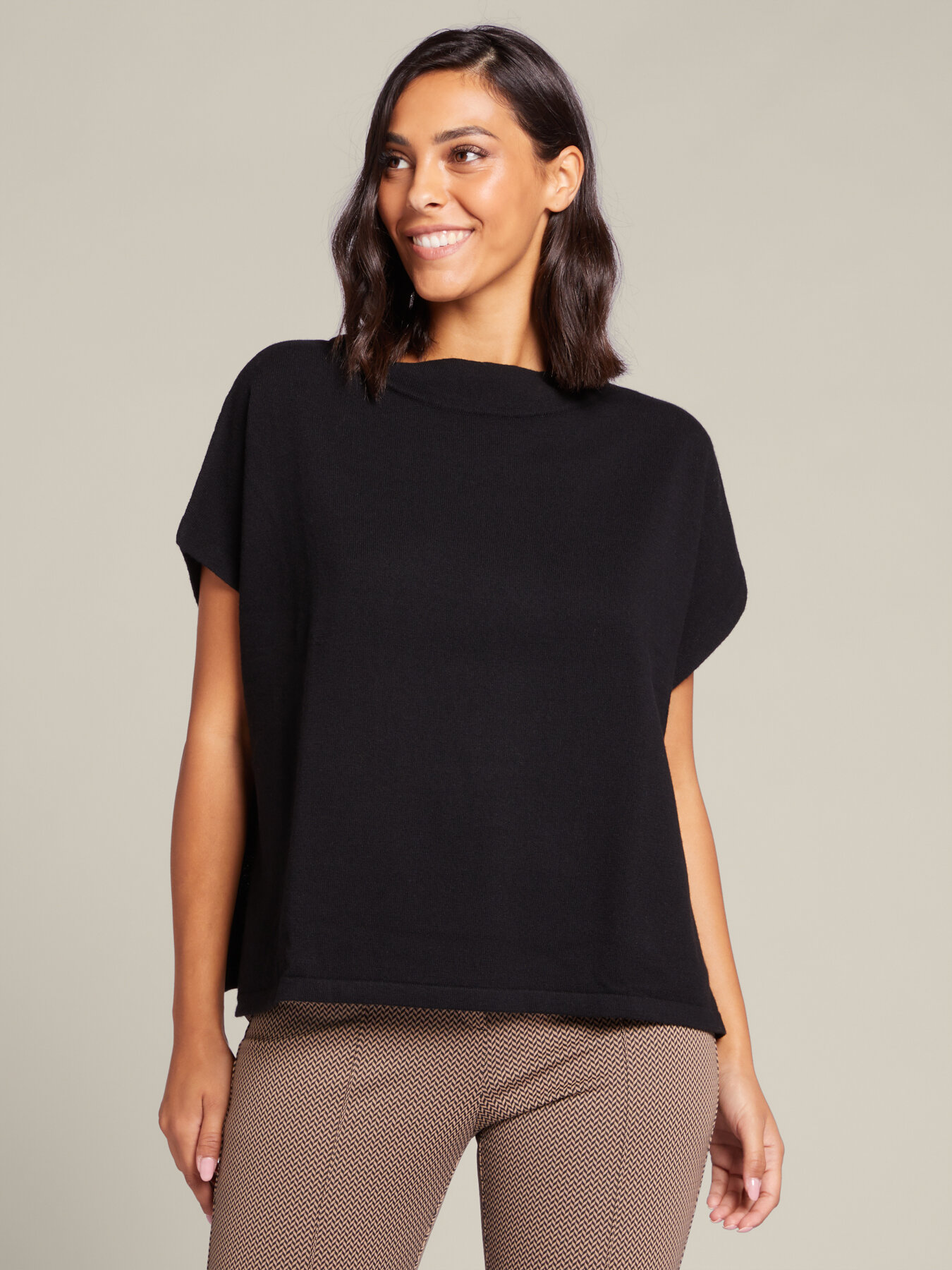 Capa de lana image number 2