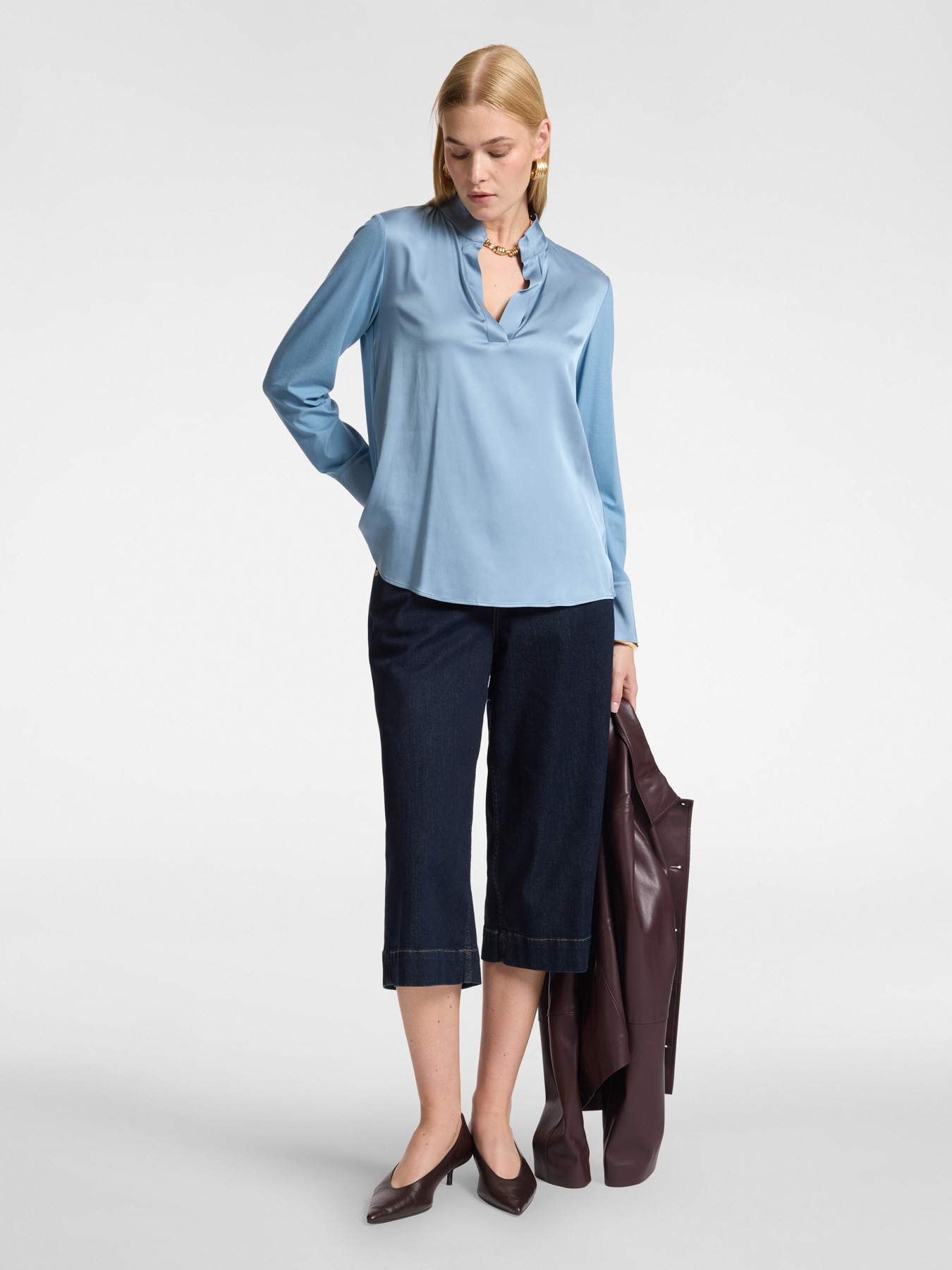 Viscose T-shirt with mandarin collar image number 2