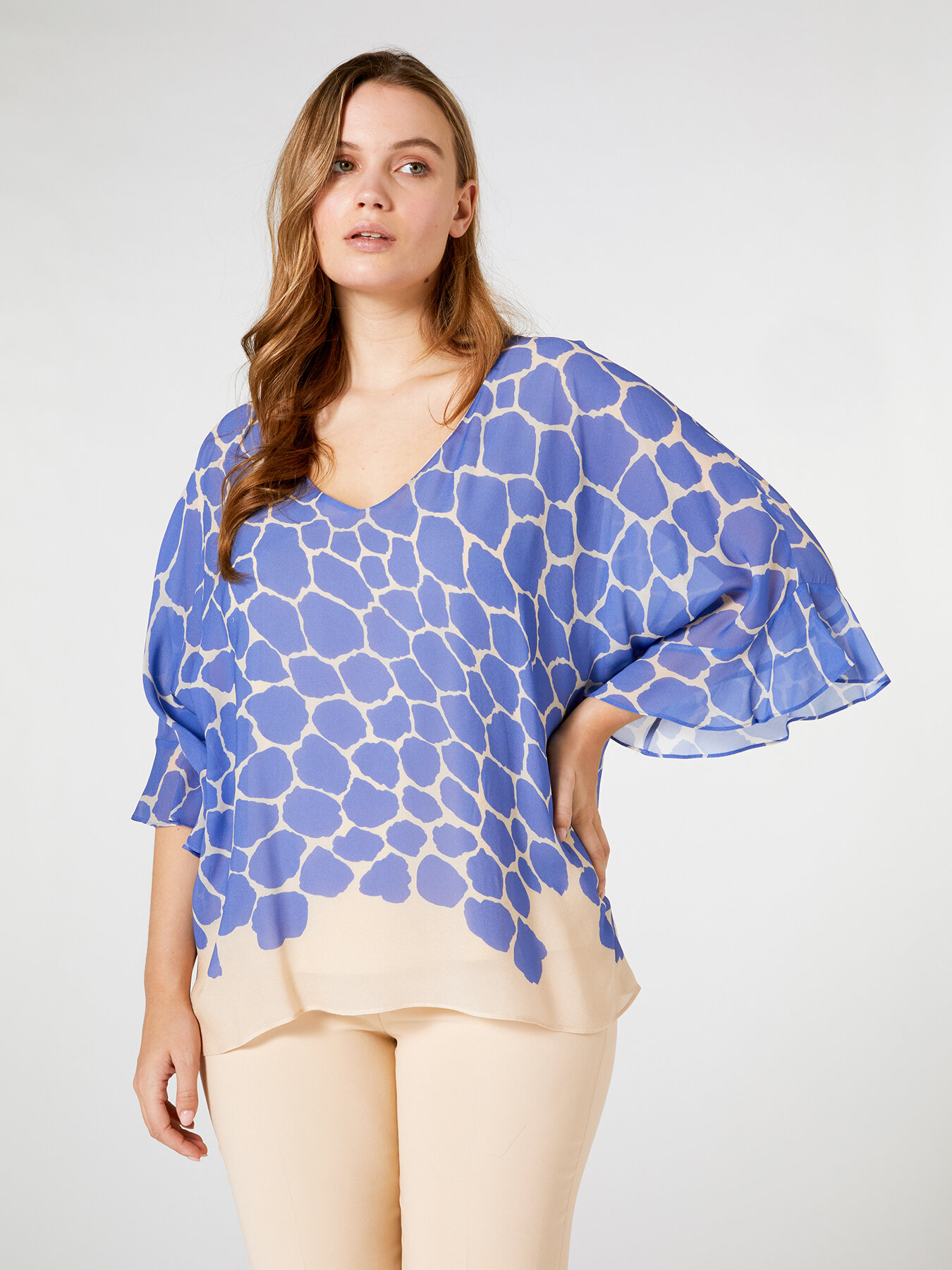 Blusa elegante stampata image number 2