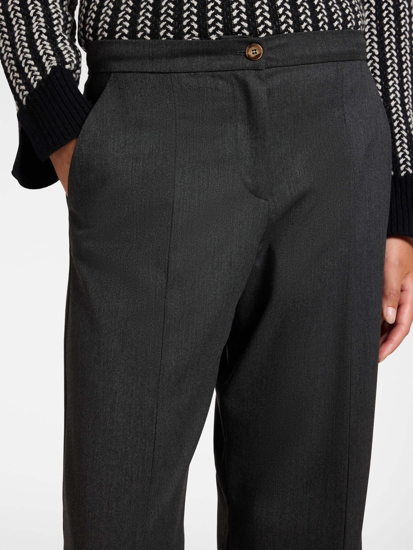 Flannel flare pants with slits image number 3