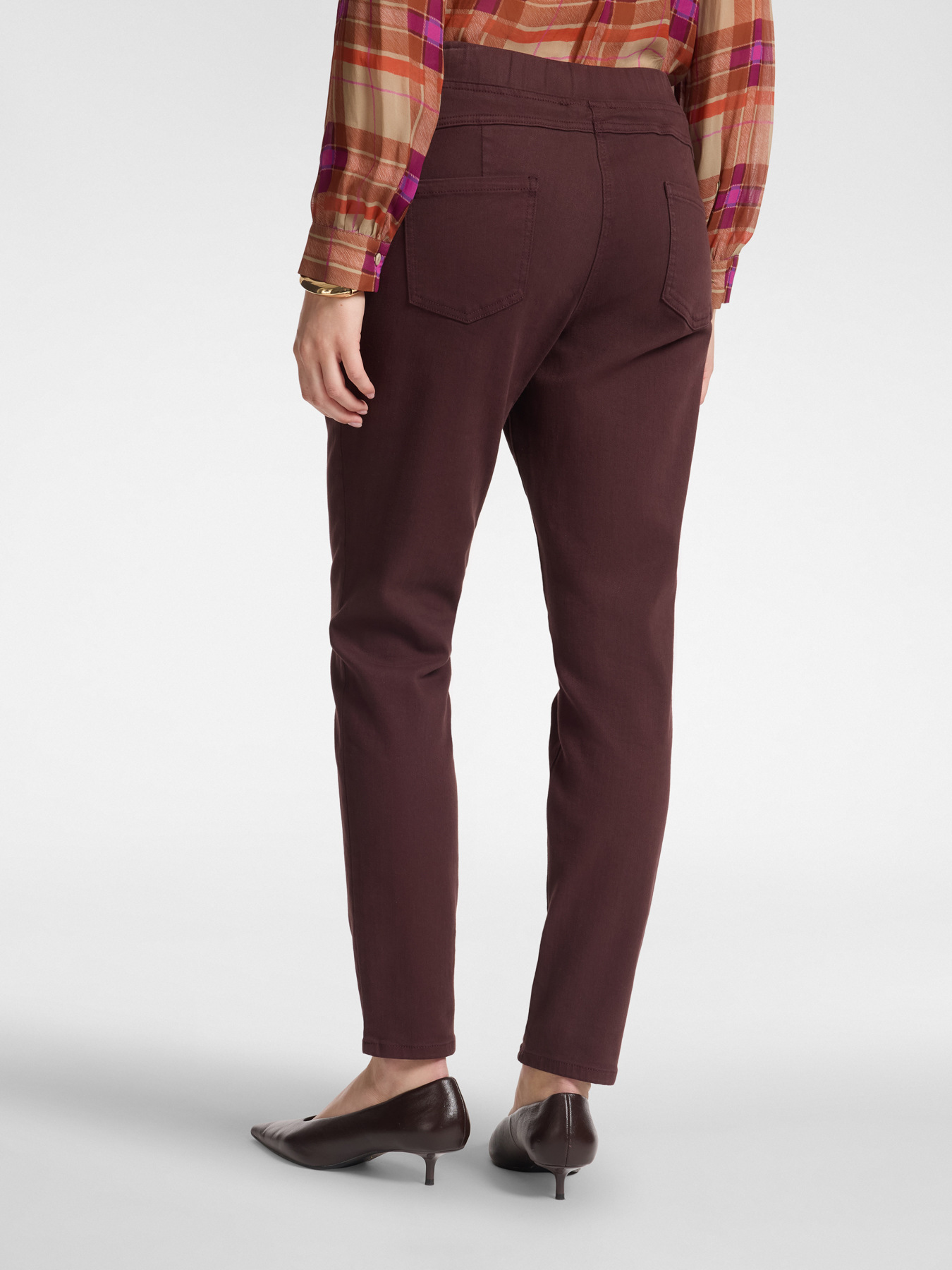 Pantaloni slim in drill misto cotone image number 1
