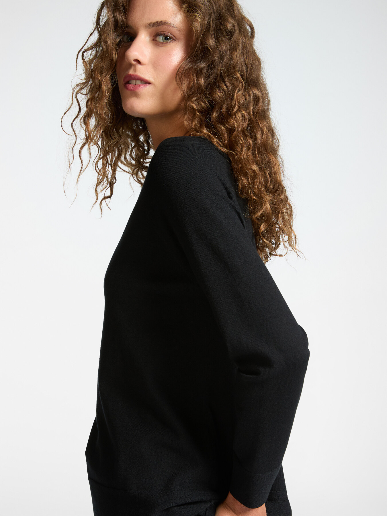 Maglia con scollo a barchetta image number 3