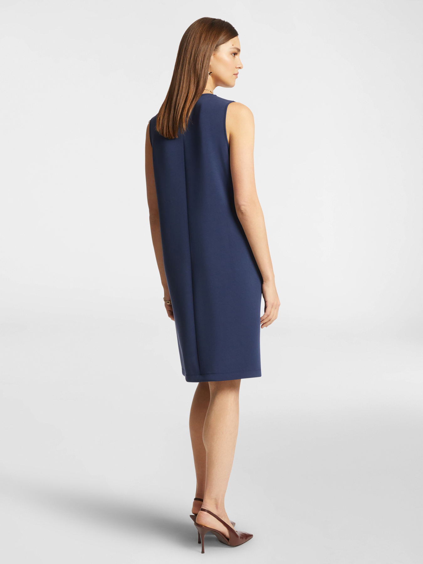 Robe en n&eacute;opr&egrave;ne l&eacute;ger image number 1