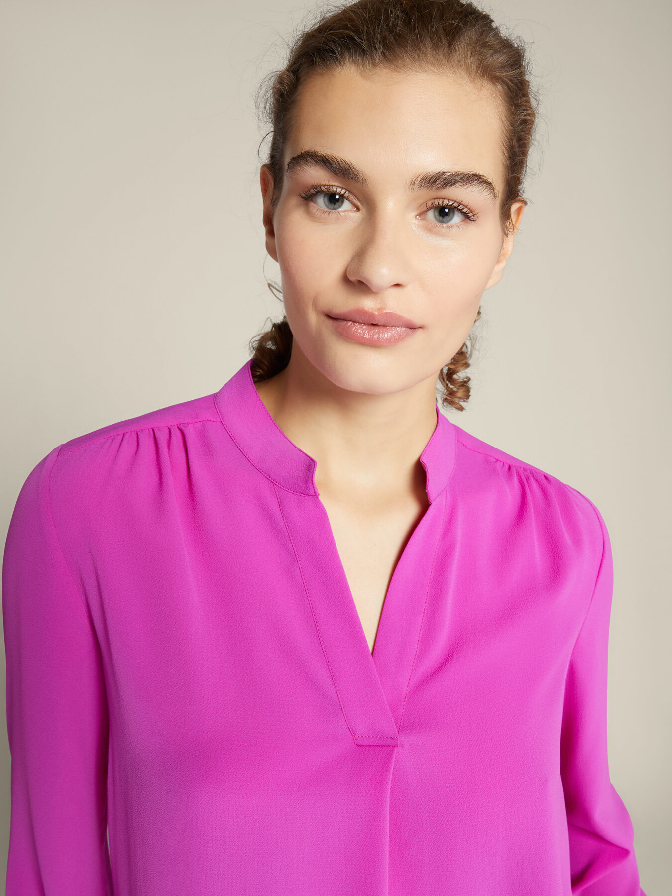 Blusa con fruncidos image number 2